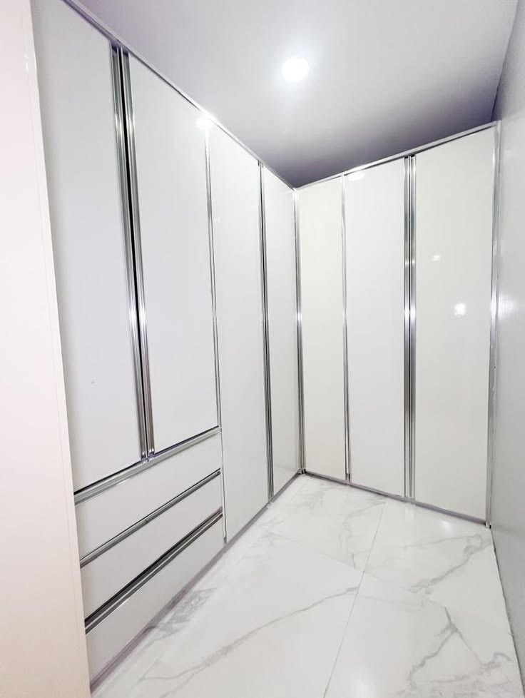 The Park Street Residence Classic Contemporary Interior Fit-Out Kolkata